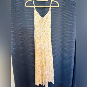 HOLLISTER Tiered Floral Midi Dress with Back Cutout Size S